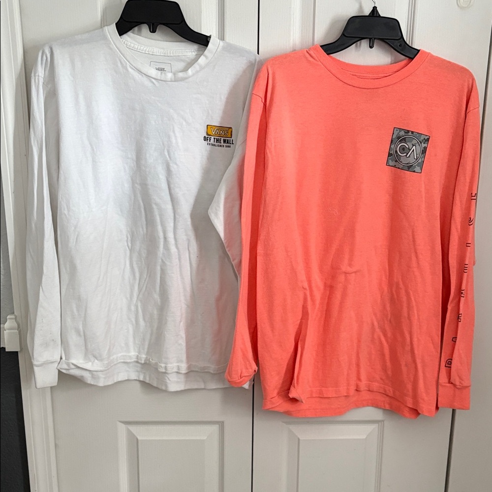 Vans White and Urban Pipeline Large Long Sleeve Men Tees